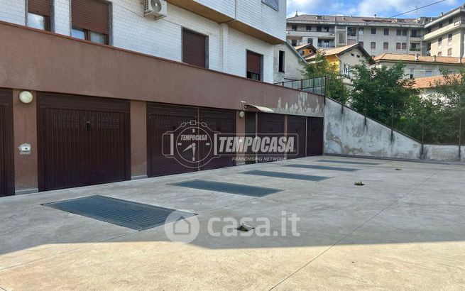 Box/posto auto in residenziale in Via Alciato