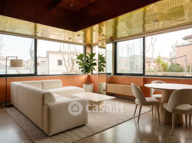 Appartamento in residenziale in Via Dante Alighieri 4
