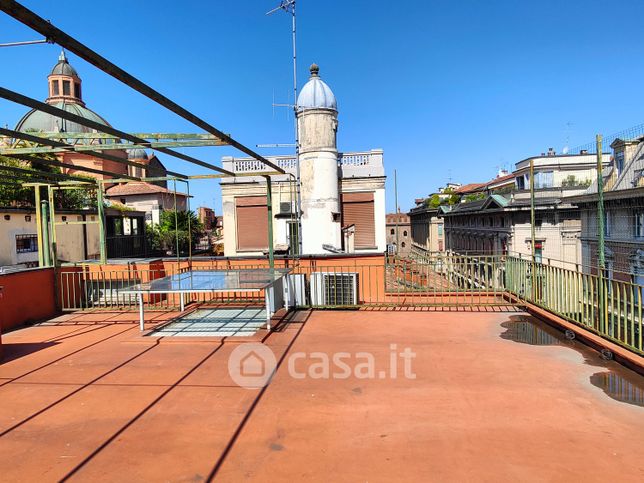 Attico/mansarda in residenziale in Via Caprarie 3