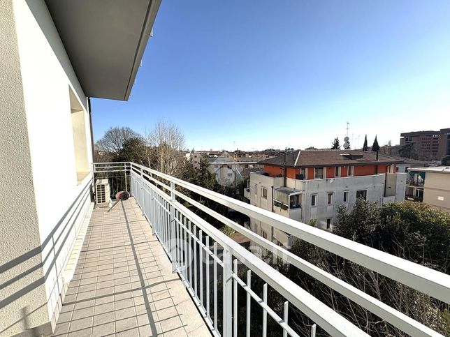 Appartamento in residenziale in Via Antonio Fogazzaro 20