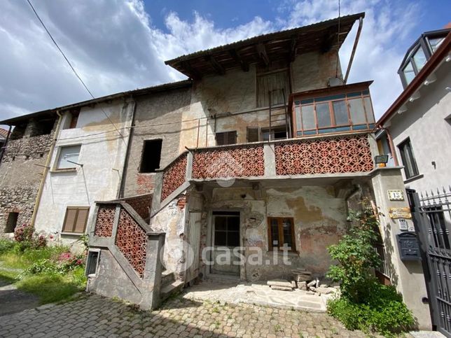 Casa bi/trifamiliare in residenziale in Vicolo Inferiore 12