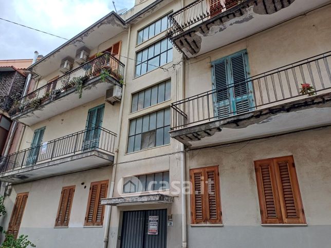 Appartamento in residenziale in Via Polveriera 39