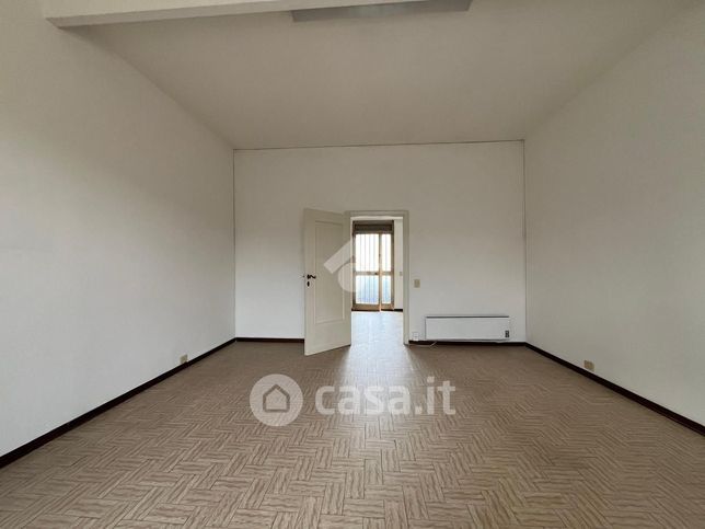Ufficio in commerciale in Strada Statale Fiorentina 267