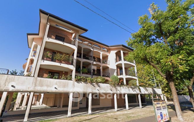 Appartamento in residenziale in Viale Stelvio 129