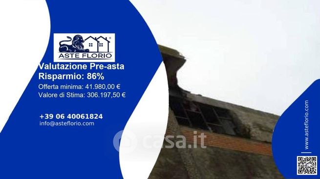 Capannone in commerciale in Via Linosa 1 a