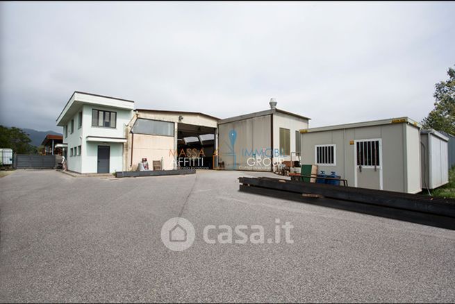 Capannone in commerciale in Via Emilia 1062