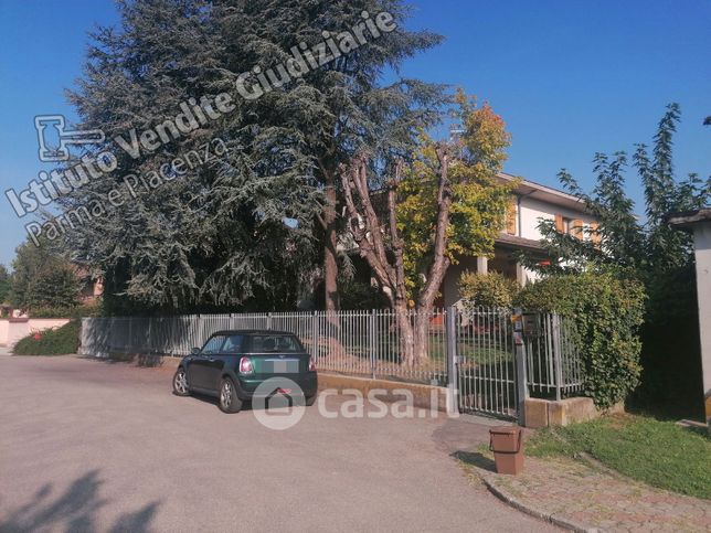 Villa in residenziale in Via Guido Rossa 3