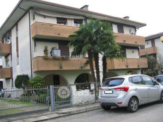 Casa indipendente in residenziale in Via L. Einaudi 11C