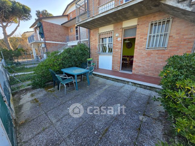 Villetta a schiera in residenziale in Via Tanaro 66