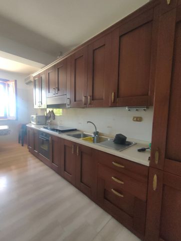 Appartamento in residenziale in Via Marco Centola 13