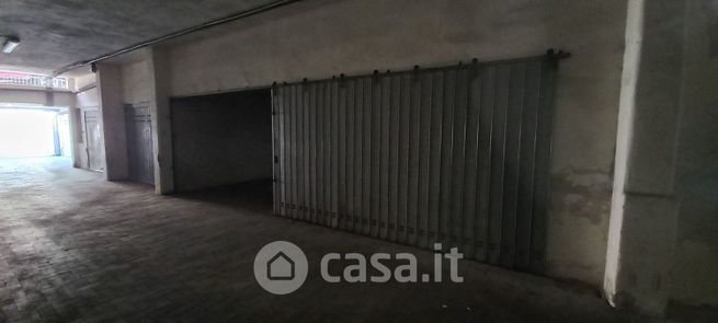 Garage/posto auto in residenziale in Via Firenze 135 A