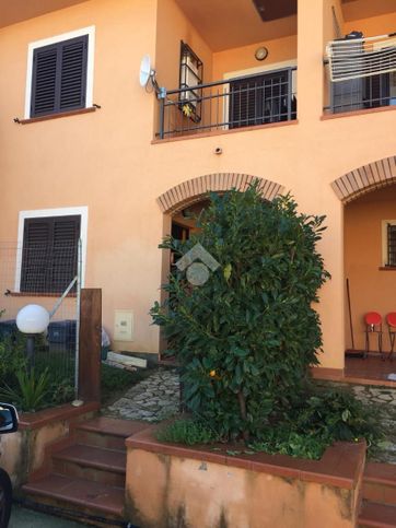 Villetta a schiera in residenziale in Via Mattia Preti