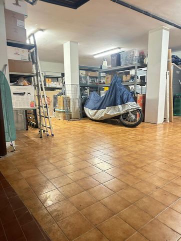 Garage/posto auto in residenziale in Via Alessandria