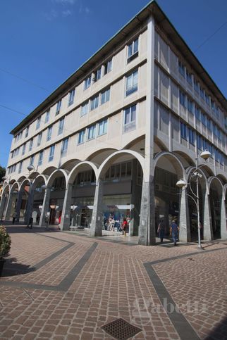 Ufficio in commerciale in Via Don Minzoni 2