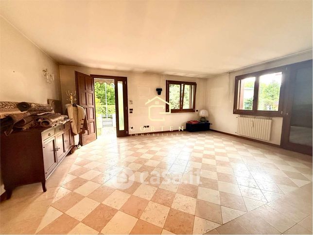 Appartamento in residenziale in Via A. Spinelli 1