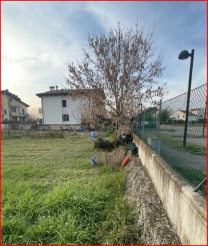 Terreno edificabile in residenziale in Via Padrina