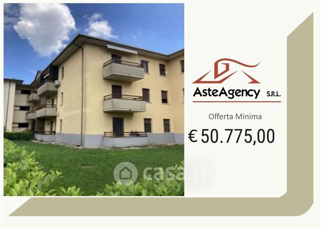 Appartamento in residenziale in Via U. Foscolo 36
