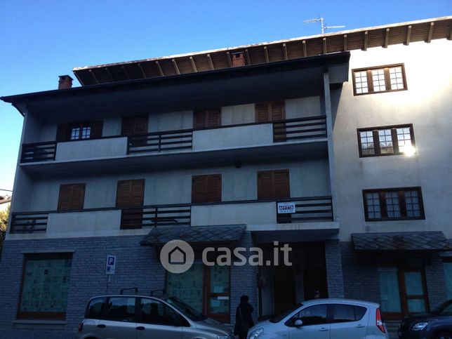 Ufficio in commerciale in Via Monginevro 36