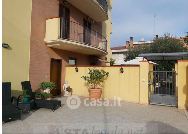 Appartamento in residenziale in Via Monte Conero