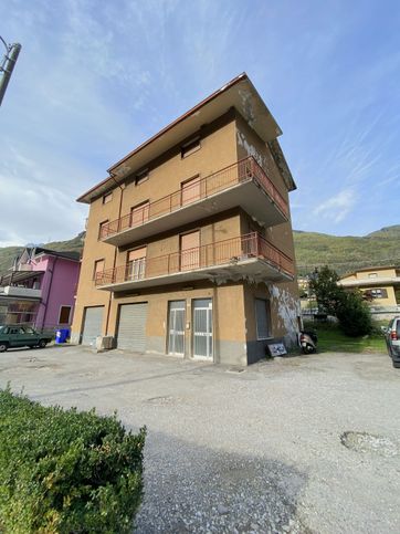 Casa indipendente in residenziale in Via Nazionale 6