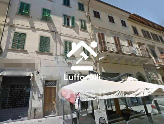 Ufficio in commerciale in Via Roma 71