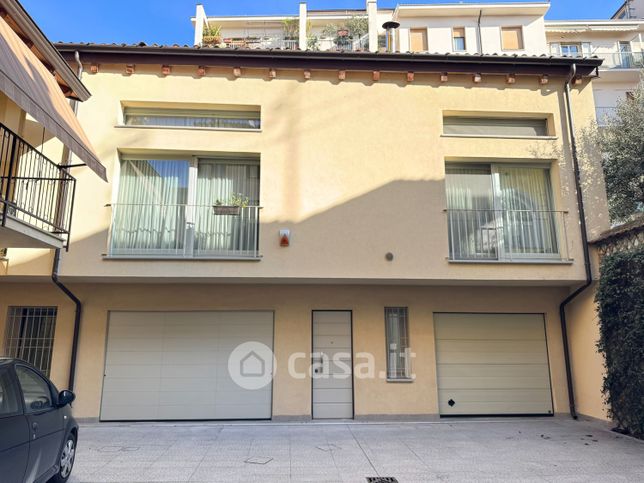 Casa indipendente in residenziale in Via San Bartolomeo