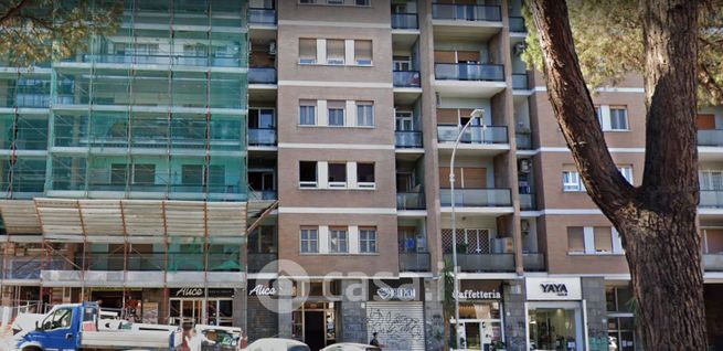 Appartamento in residenziale in Viale Giustiniano Imperatore 34