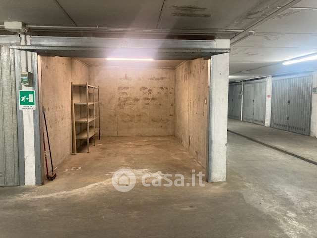 Box/posto auto in residenziale in Via Isonzo