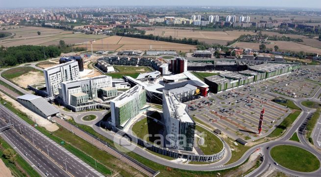 Capannone in commerciale in Via Cascina Venina