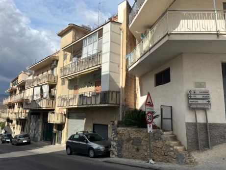 Casa indipendente in residenziale in Via Alcide de Gasperi 6