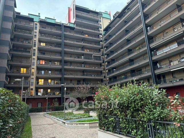 Appartamento in residenziale in Via Enrico Cosenz 54