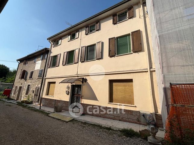 Rustico/casale in residenziale in Via Bastia 23
