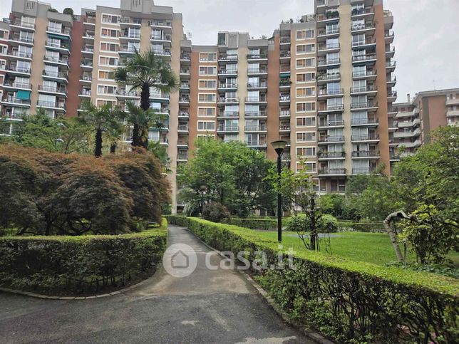 Ufficio in commerciale in Viale Ercole Marelli 19
