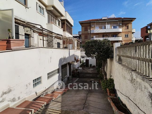 Appartamento in residenziale in Lungomare degli Ardeatini 506