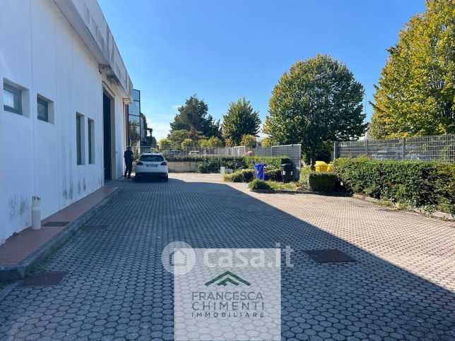 Capannone in commerciale in Via dei Materassai