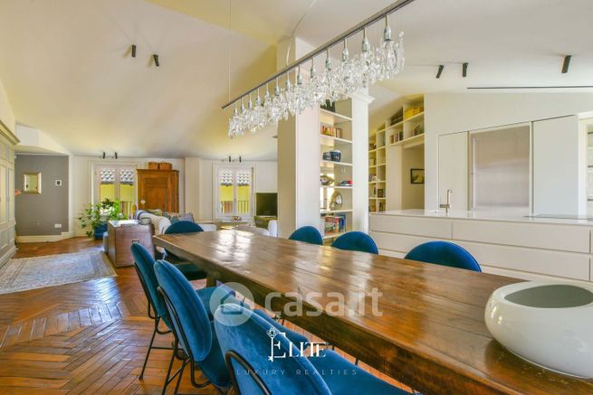 Appartamento in residenziale in Via Dazio Vecchio 7