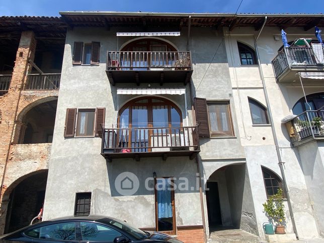Villetta a schiera in residenziale in Via Umberto I 35