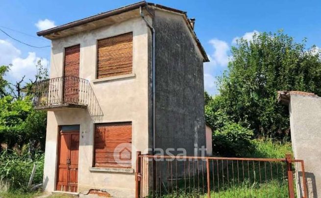 Casa indipendente in residenziale in Via Cantarana