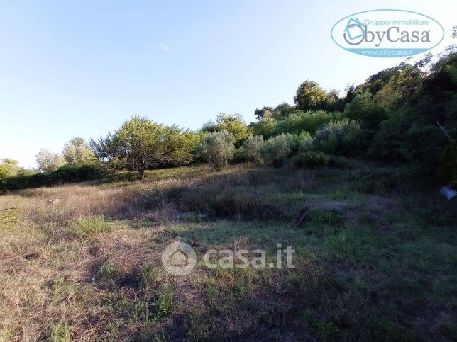 Terreno agricolo in commerciale in Via Gubbio