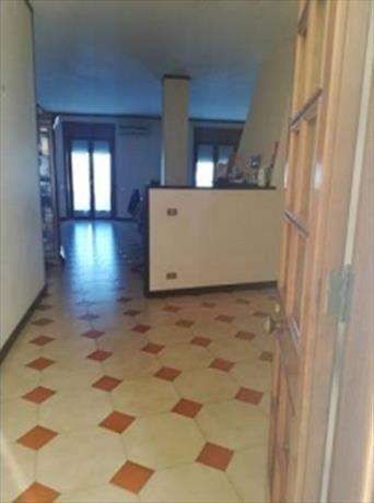 Casa indipendente in residenziale in Via Refise 35