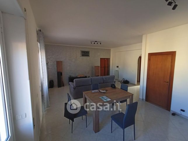 Appartamento in residenziale in Via Puglia
