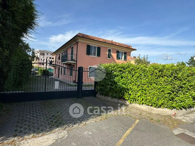 Box/posto auto in residenziale in Via Aurelia 53