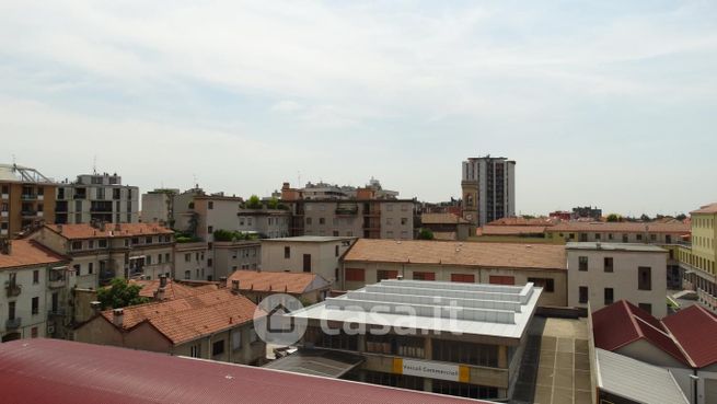 Appartamento in residenziale in Via Felice Cavallotti 15