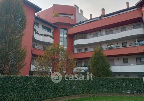 Box/posto auto in residenziale in Via dei Frassini 3