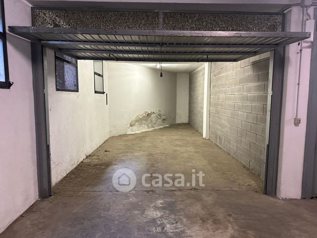 Garage/posto auto in residenziale in Via Sorelle Agazzi