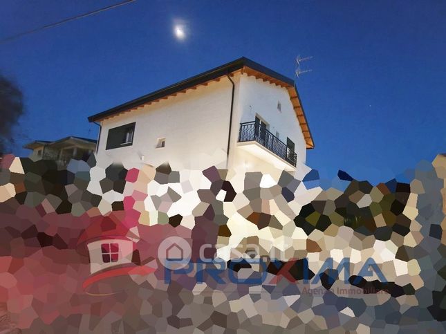 Appartamento in residenziale in Via delle Azalee