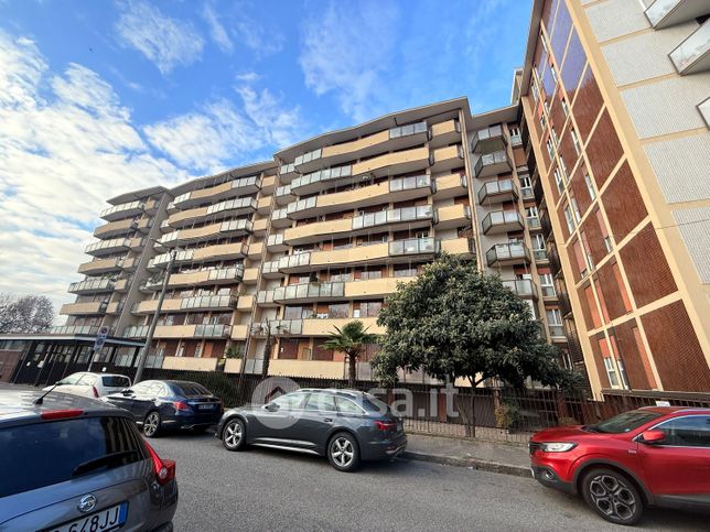 Appartamento in residenziale in Via Oreste Pennati 10