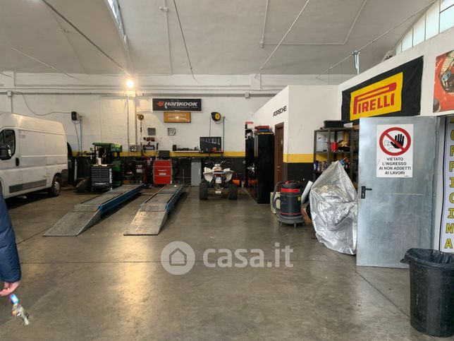Capannone in commerciale in Via Nettunense 454