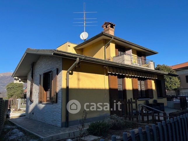 Villa in residenziale in Piazza Sant'Alberto