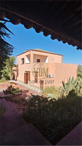 Villa in residenziale in Contrada Spagnola